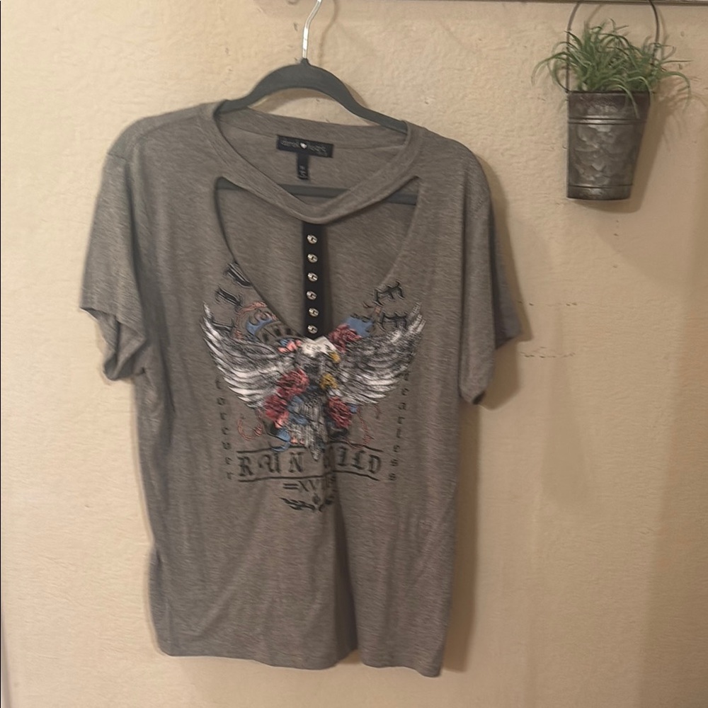 Trendy Gray Graphic Tee